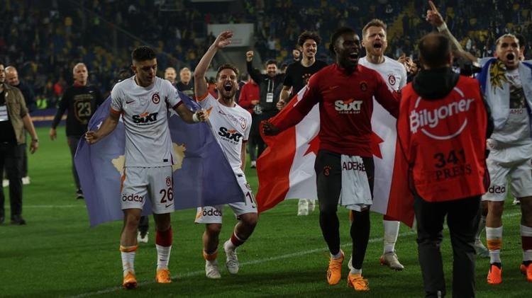 Lakabı Nijeryalı Haaland Galatasaray Emre Belözoğluna 3 dakikada 3 gol atan çılgın forvetin peşine düştü