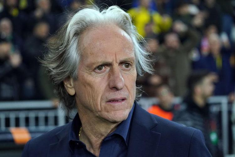 Fenerbahçede fatura kesildi: Senin yüzünden şampiyonluk gitti