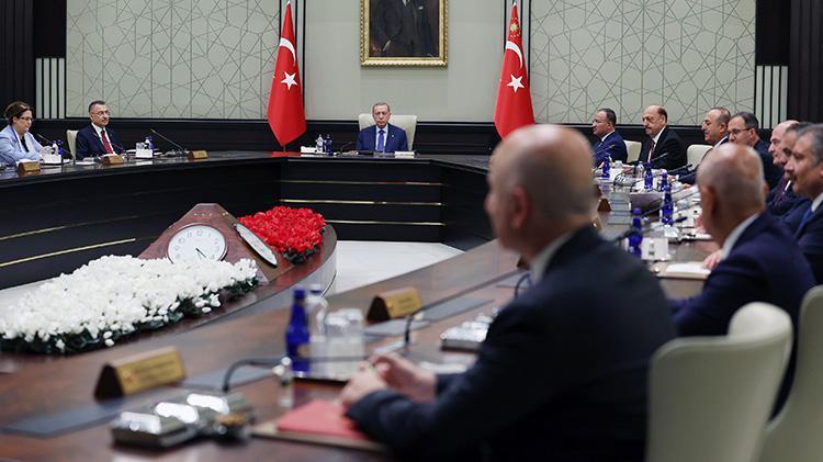 YENİ BAKANLAR KİMLER