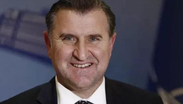 OSMAN AŞKIN BAK KİMDİR