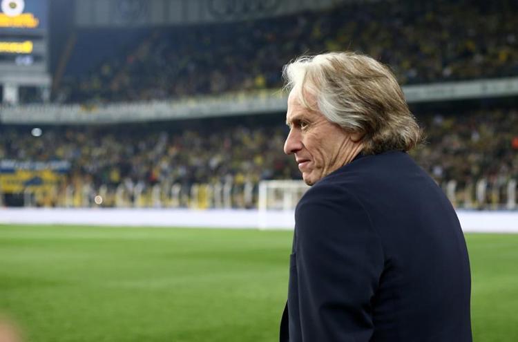 Fenerbahçede flaş gelişme 2+1 yıllık anlaşma 10 milyon euro maaş...