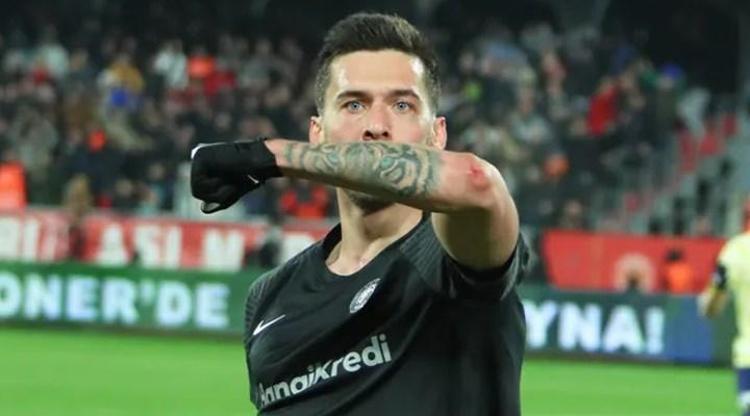 Ali Koçtan akla hayale gelmeyecek transfer bombası Bonservisini çöz Fenerbahçeye imza at
