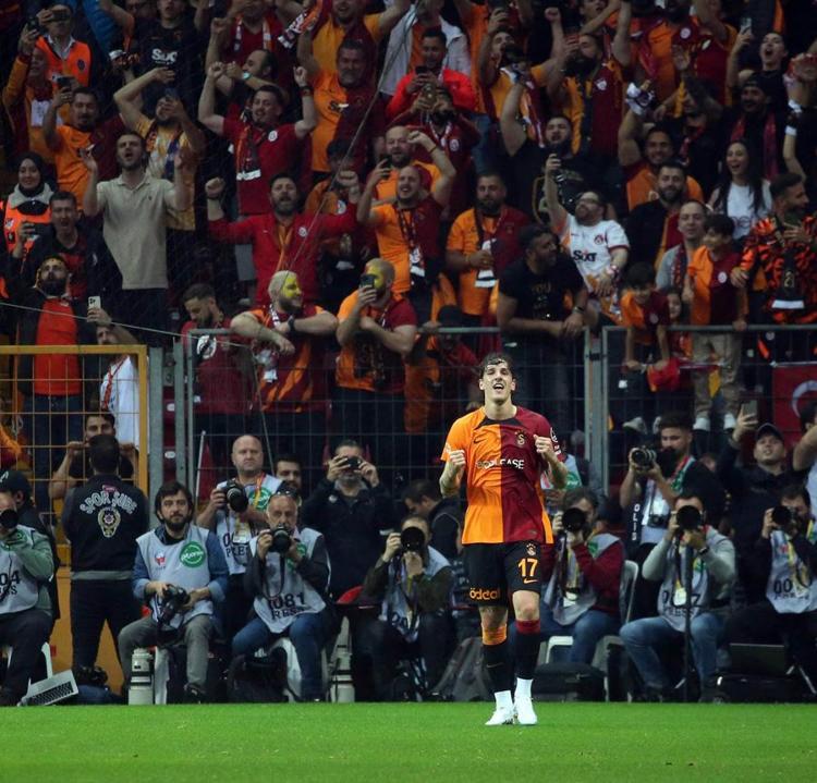 Zaniolo kariyerinde ilk kez bir maçta 2 gol attı Galatasaray: 3 Fenerbahçe: 0