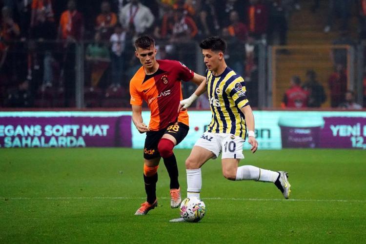 42 topun 22sini kaybetti Erman Toroğlu Arda Güleri topa tuttu