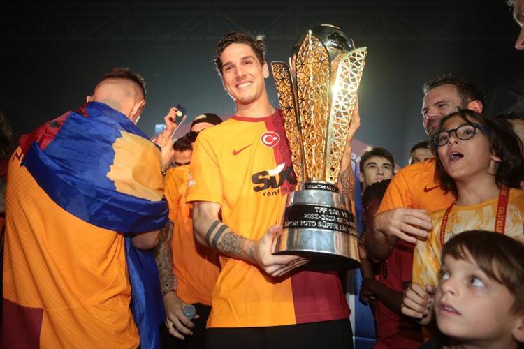 Galatasarayın şampiyonluk kutlamalarında sadece bir yıldız yoktu