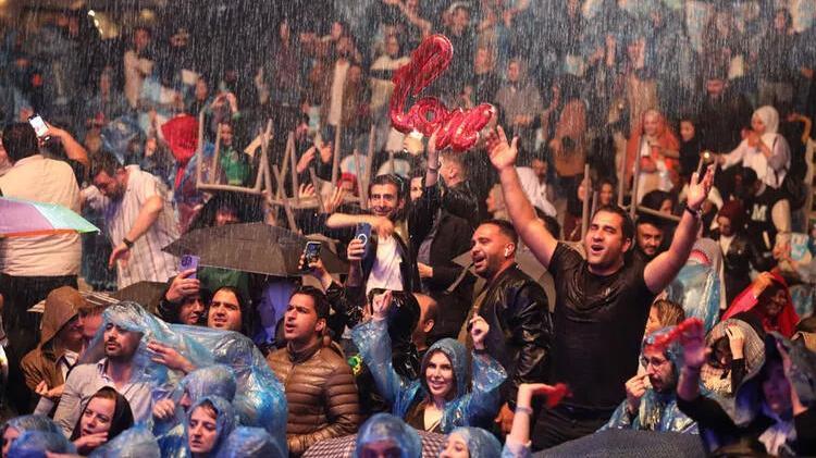 İbrahim Tatlıses sevgisi yağmur dinlemedi