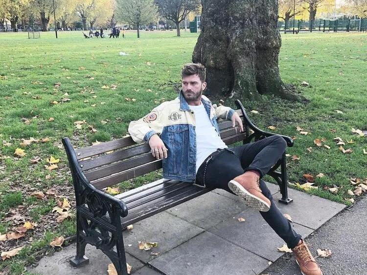 Kıvanç Tatlıtuğun oğlu Kurt Efeyi paylaştı
