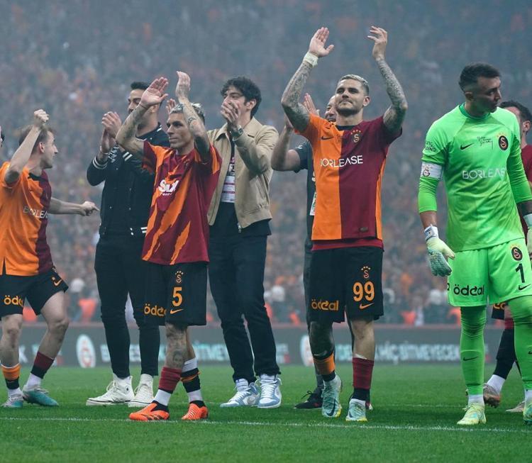 Galatasaray taraftarına Icardi müjdesi Başkan Dursun Özbek Geliyor dedi