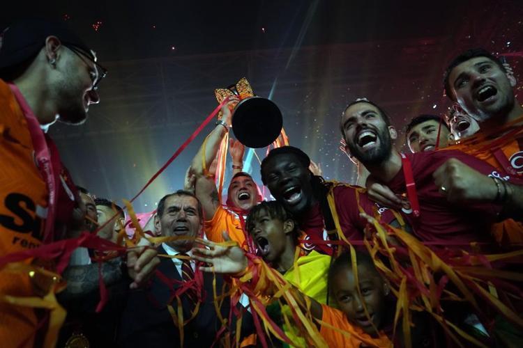 Galatasaray taraftarına Icardi müjdesi Başkan Dursun Özbek Geliyor dedi