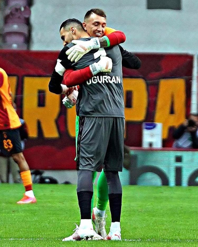 Şimdi değil 5 ay önce imzalar atılmış Uğurcan Çakır Galatasarayda Takasta verilecek oyuncu bile belli oldu