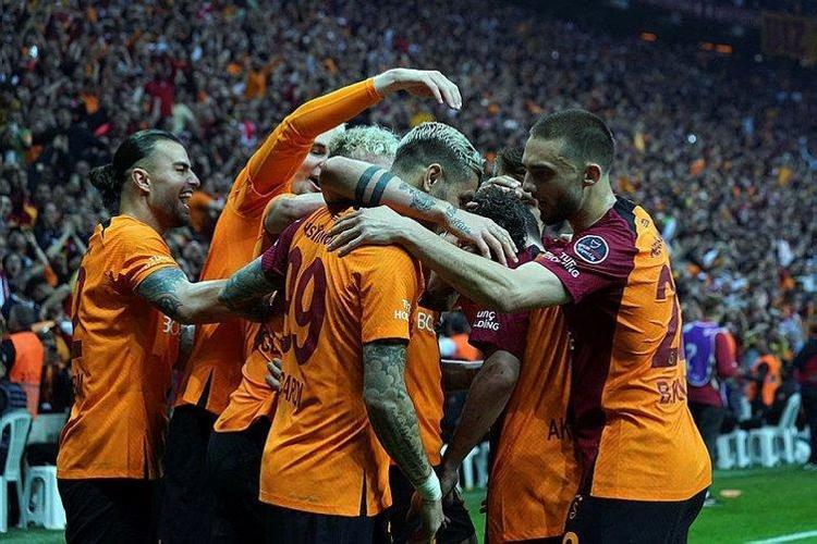 Sadece bir kez 90 dakika oynamış Galatasaray o maçı kaybetmişti 28 yaşındaki oyuncuyla 3 yıllık sözleşme