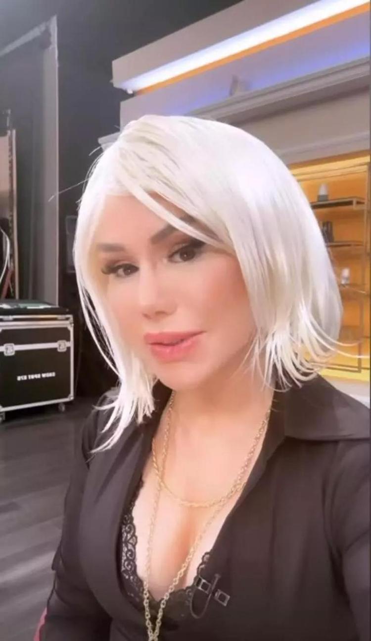 ŞARKI ÇIKARDIĞIMDA HABER OLMUYORUM