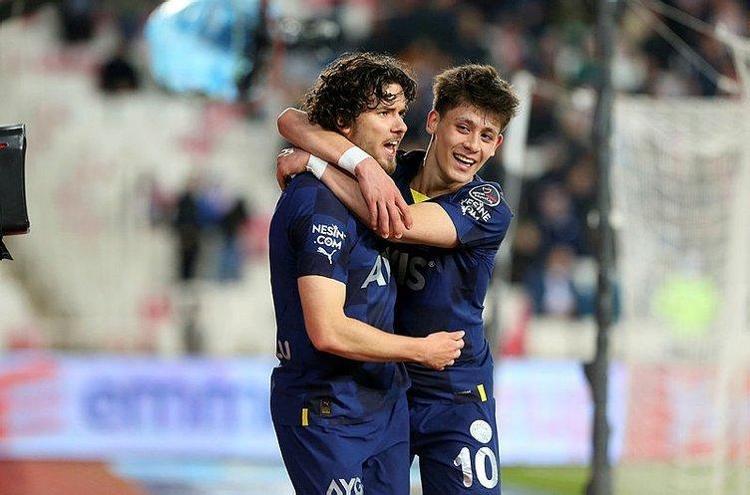 2018de Şenol Güneş onu 250 bin euroya transfer etmişti Jorge Jesustan ilk bomba