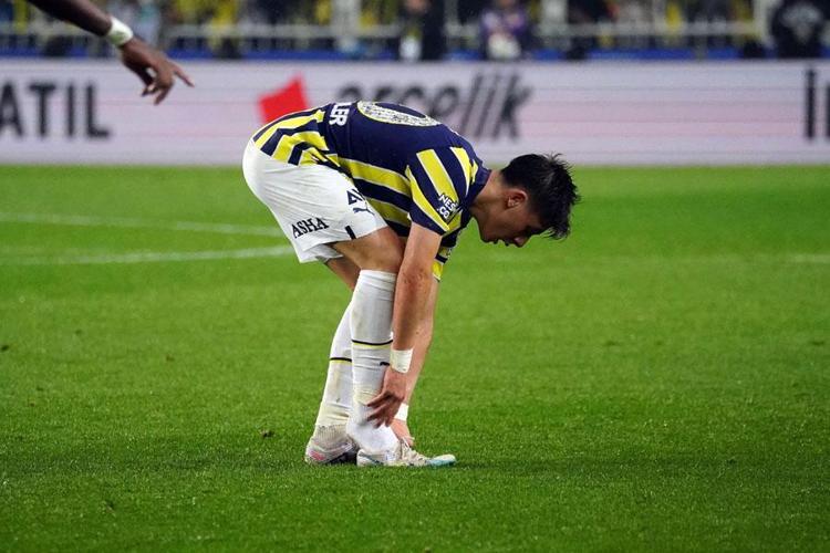 Ali Koç 4 senede 5 gol atan kanat forveti Fenerbahçeye getiriyor Transferde Luyindama detayı...
