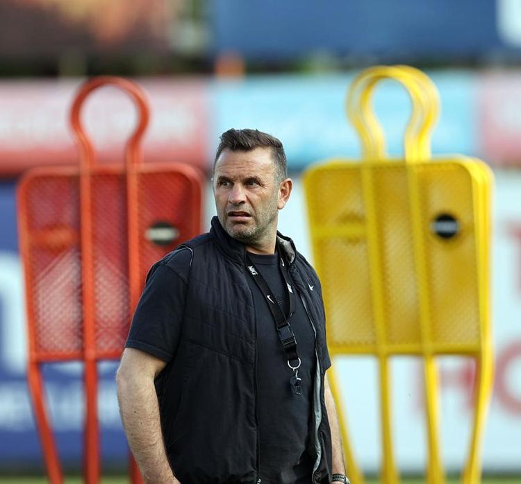 Okan Buruk ilk transferini açıkladı Come to Galatasaray şeyine başlayalım