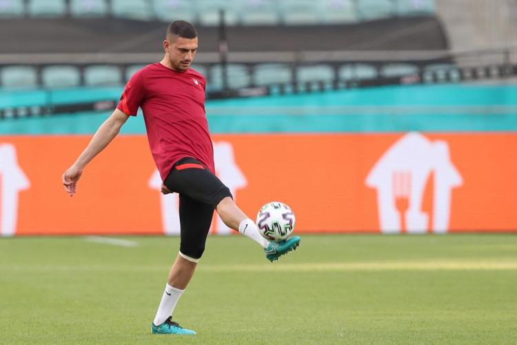 Aziz Yıldırım bedavaya elinden kaçırdı Okan Buruk onu Newcastleın elinden kaptı