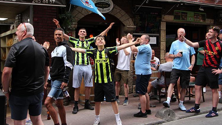 ‘İĞNE ATSANIZ YERE DÜŞMÜYOR’