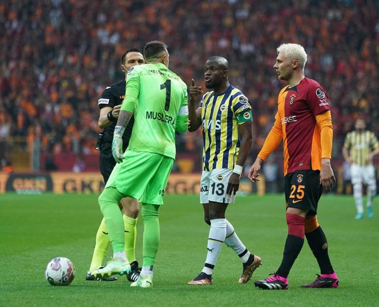 Joao Felixte Arda Turan devreye girdi Galatasaray yılın bombasını patlatmak üzere