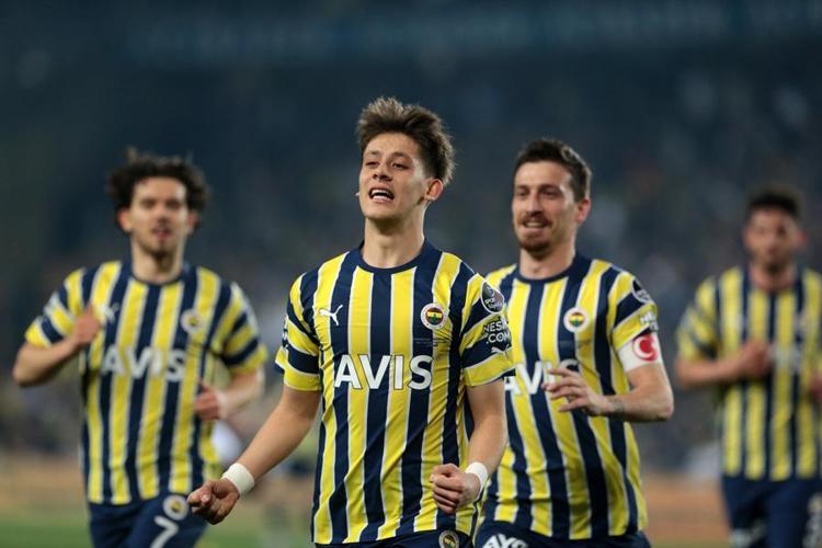 Annesi ayrılık paylaşımında bulunmuştu Arda Güler için Dortmund, Ajax, Benfica, Napoli sıraya girdi