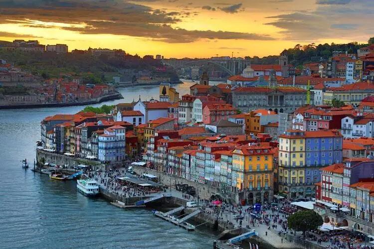 18. Porto