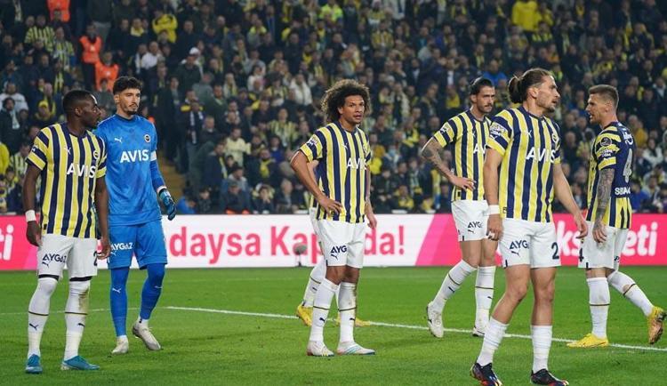 Arda Gülerden sonra bir ayrılık daha Altay Bayındır Avrupa devine gidiyor