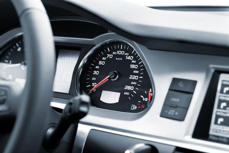 Sıfır arabada stokçu kaosu sonrası çözüm önerisi geldi İkinci el otomobildeki fahiş artışın nedenini açıkladı