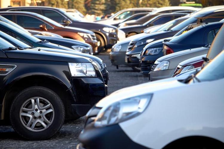 Sıfır arabada stokçu kaosu sonrası çözüm önerisi geldi İkinci el otomobildeki fahiş artışın nedenini açıkladı