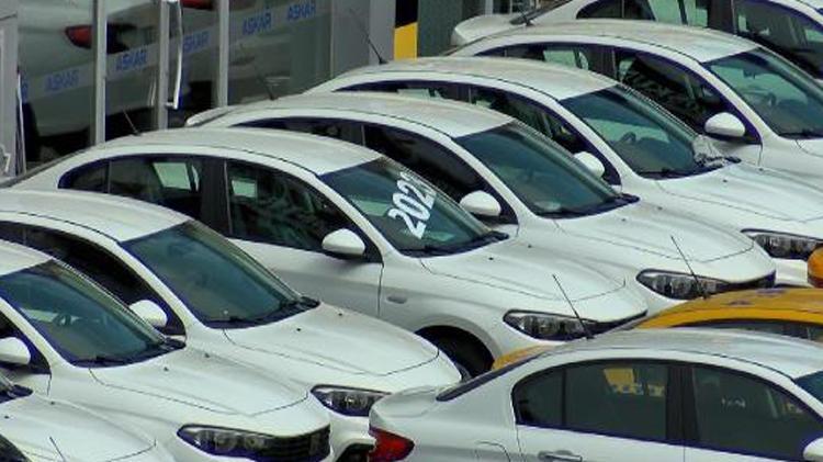 Araba fiyatlarından atılan üç sıfır sonrası son dakika uyarısı 2 milyon 500 bin TLlik araba 250 bin TLye alınabilir
