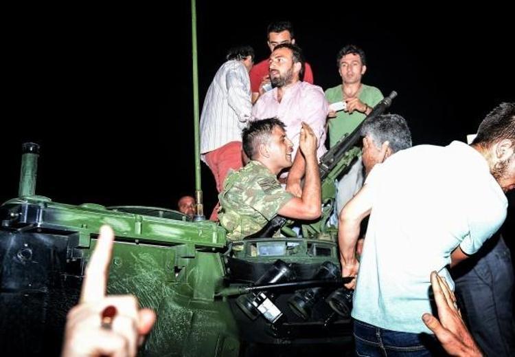 15 Temmuz darbe girişimi ne zaman oldu 15 Temmuz darbe girişimi nasıl ve nerede oldu 15 günü neler yaşandı