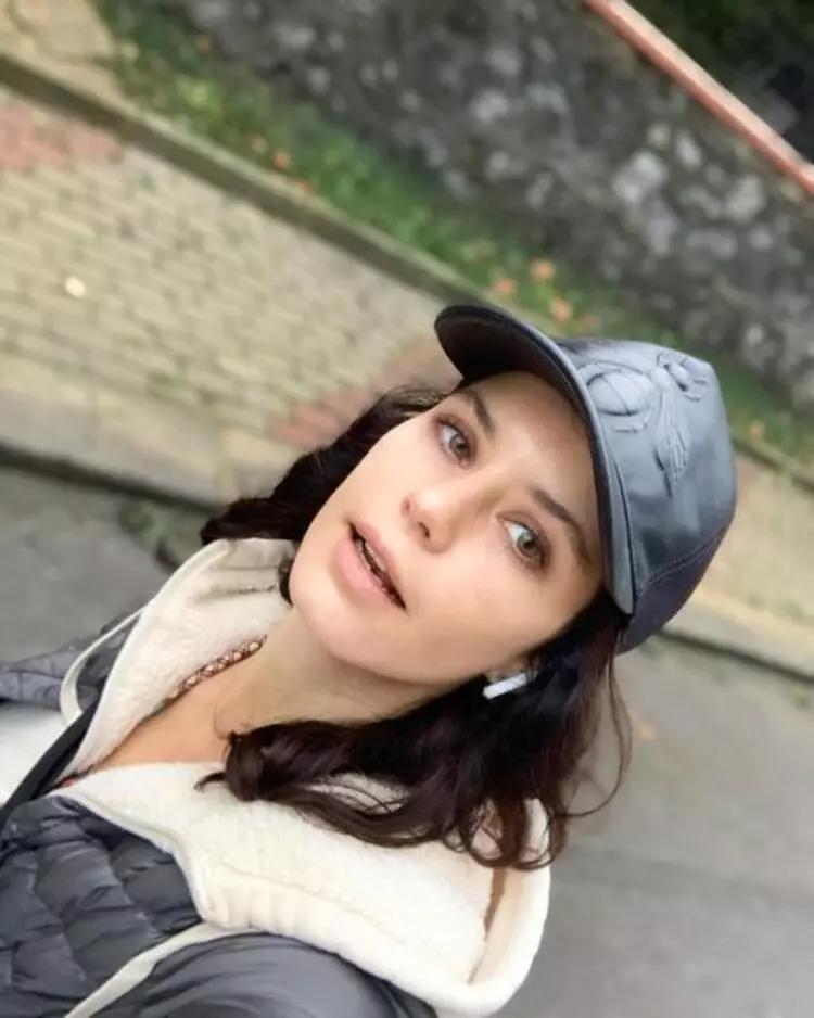 Beren Saatin son hali hayranlarını korkuttu