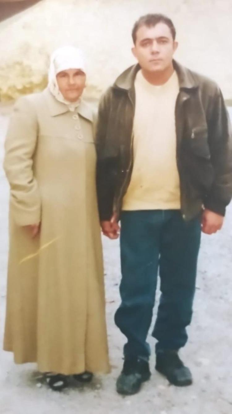 BABAM ALKOLİKTİ, ANNEM DE SÜREKLİ İLAÇ KULLANIYORDU