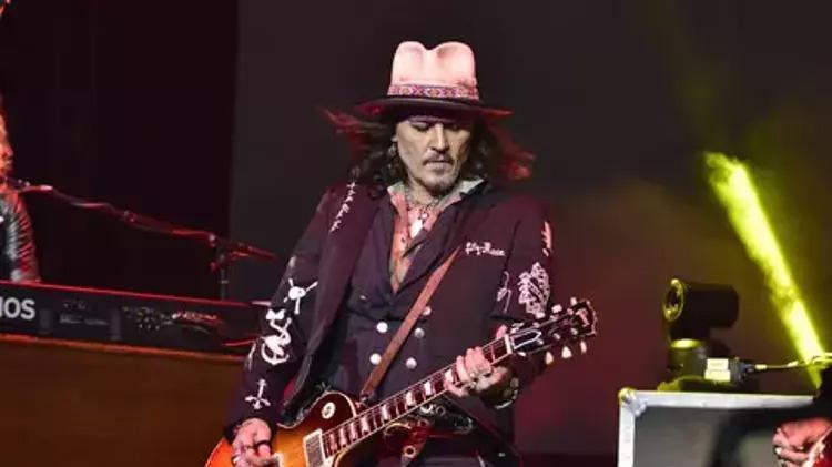 Johnny Depp intihar mı etti Otel odasında bu halde bulundu