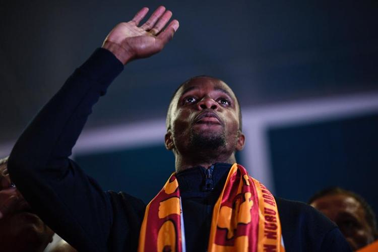 Ali Koça Zaha transferini unutturacak 2 yıldız teklif edildi: Orada duruyorlar git başkan