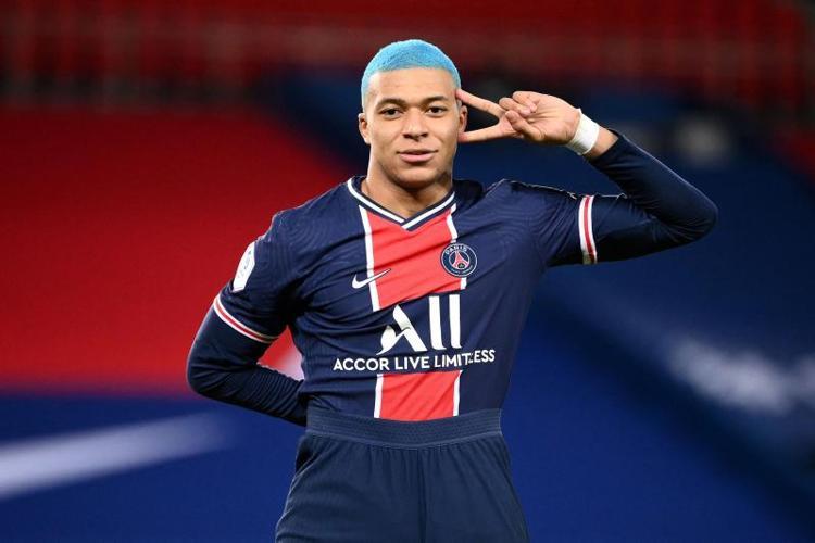 Giannis Antetokounmpoun Mbappe paylaşımı o kadar çok beğenildi ki...