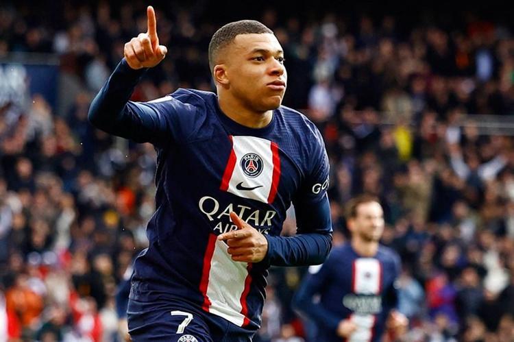 Giannis Antetokounmpoun Mbappe paylaşımı o kadar çok beğenildi ki...
