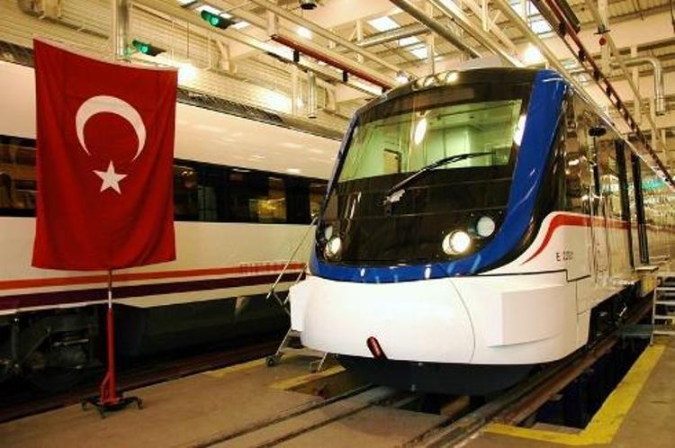 İZBAN grevde mi 1 Ağustos İzmirde İZBAN çalışıyor mu, metro tramvay hizmet veriyor mu, İzmirde grev ne zaman bitecek, İZBAN grevi bitti mi