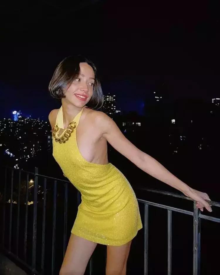 Zeynep Bastıktan iddialı pozlar geldi
