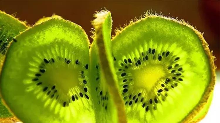 Canan Karatay açıkladı: Bu meyve metabolizmayı hızlandırıp kilo vermeye yardımcı oluyor
