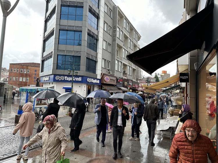 Meteorolojiden son dakika uyarısı Çok kuvvetli yağış geliyor, günlerce sürecek Tarih verildi