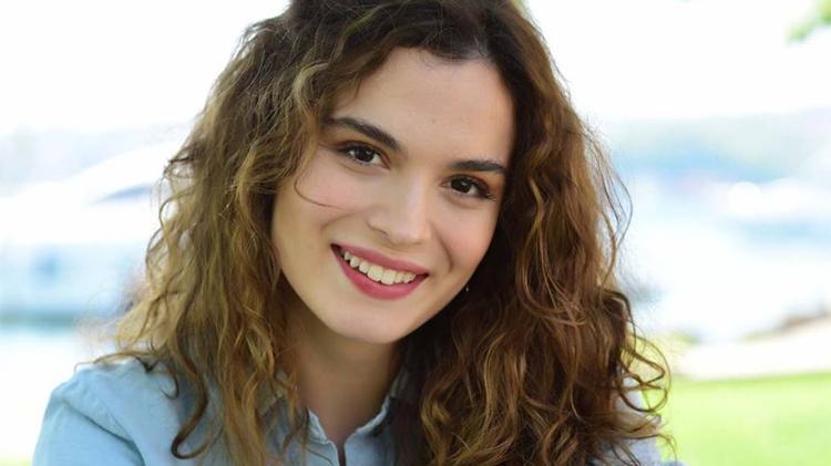 ASLI BEKİROĞLU KİMDİR
