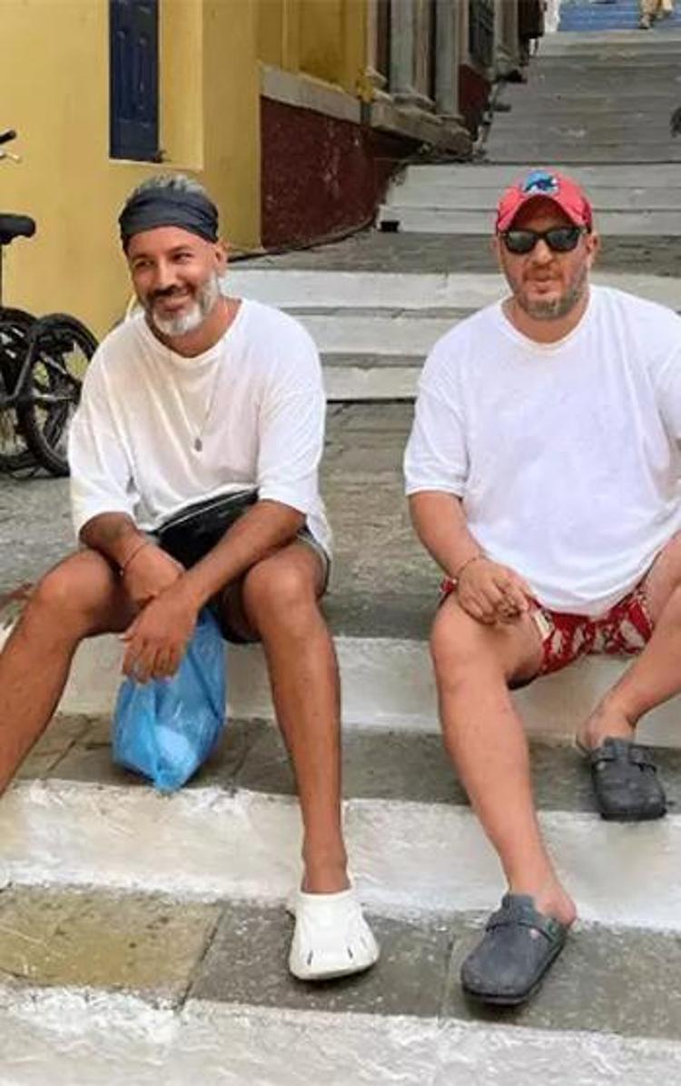 Yakın arkadaşlarla tekne gezisi: Komşu adayı fethettiler