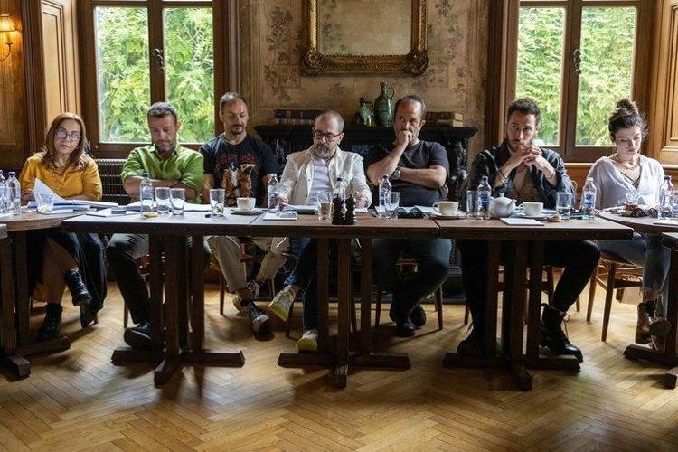 DİLEK TAŞI DİZİSİ OYUNCU KADROSU