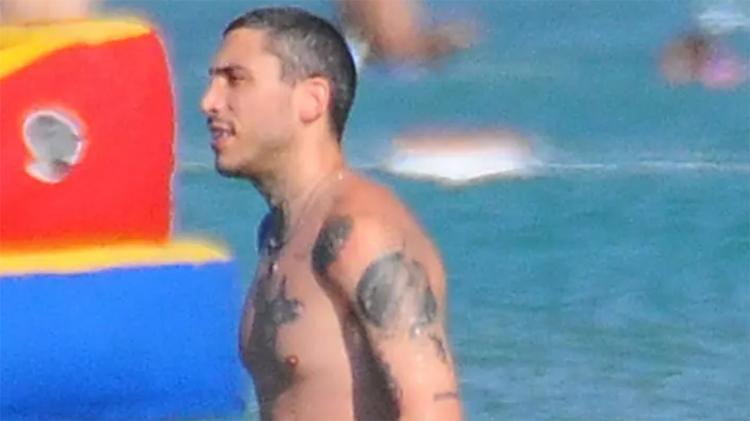 Öykü Karayel ve Can Bonomo tatilde: Denize girmesi ile çıkması bir oldu