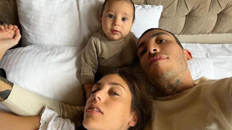 Öykü Karayel ve Can Bonomo tatilde: Denize girmesi ile çıkması bir oldu