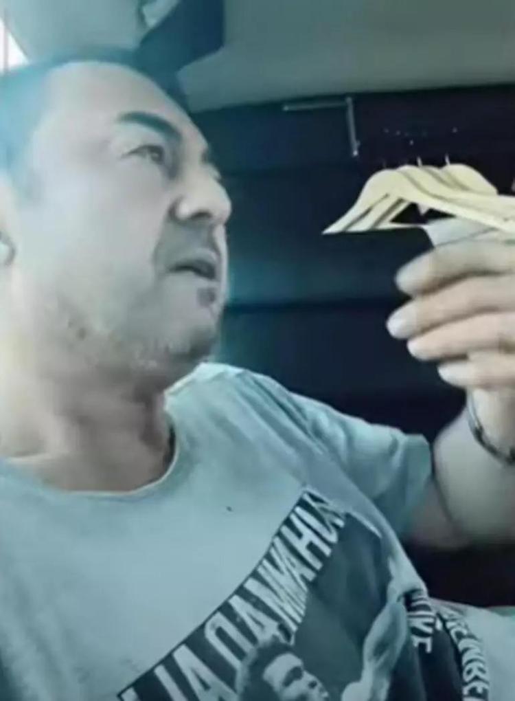 Serdar Ortaç bu kez de hüngür hüngür ağladı Hayranları endişelendi