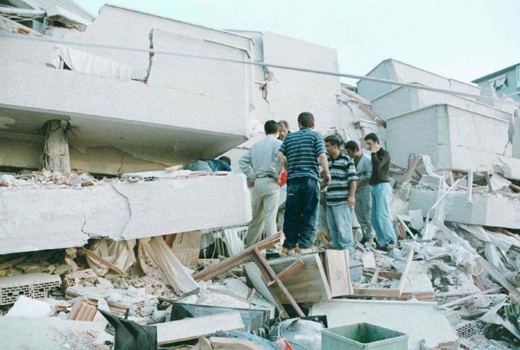 17 Ağustos depremi saat kaçta oldu, 17 ağustos 1999 depremi kaç saniye sürdü 17 Ağustos depremi nerede oldu, ne zaman, hangi gün, saat kaçta