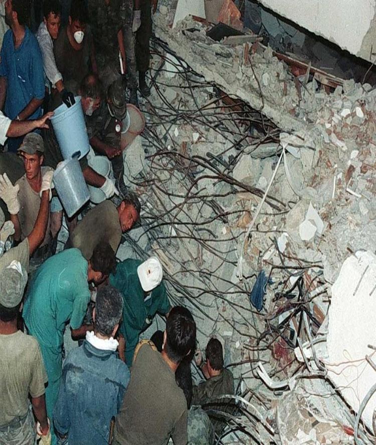 17 Ağustos depremi saat kaçta oldu, 17 ağustos 1999 depremi kaç saniye sürdü 17 Ağustos depremi nerede oldu, ne zaman, hangi gün, saat kaçta