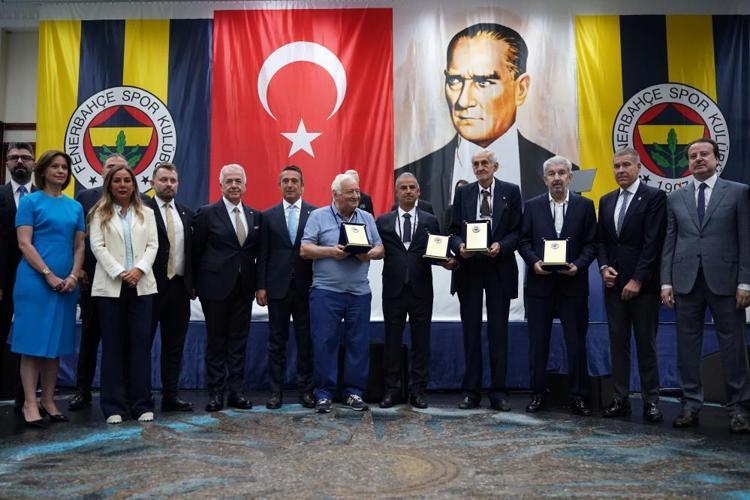Fenerbahçeden stadyum kararı Yeni proje belli oldu, 2 Eylülde Ali Koç duyuracak