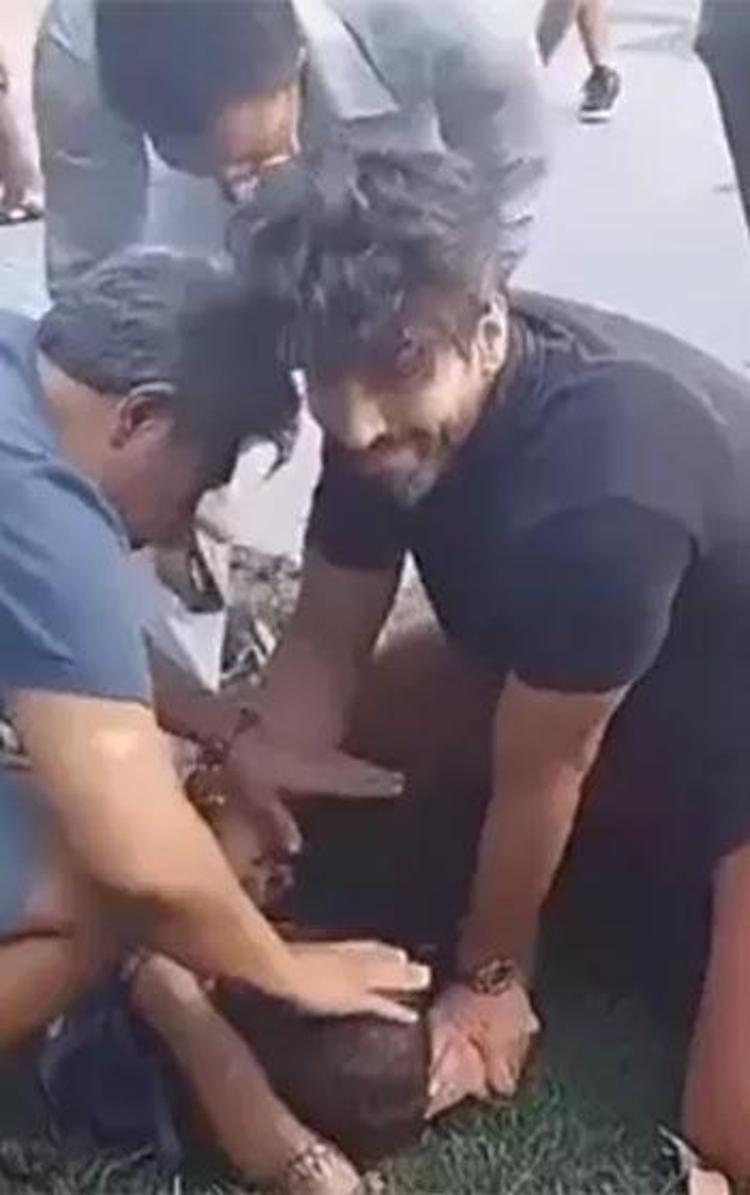 Ünlü oyuncu Şükrü Özyıldız kapkaççı yakaladı