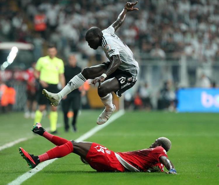 Hakem kararları Beşiktaş - Pendikspor maçına damga vurdu Tartışmalı pozisyona eski hakemden şok yorum geldi: Kadir Sağlam, uyanıklık yapma